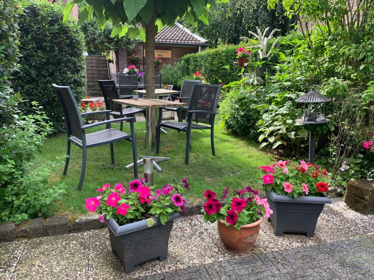 Pension Auberge De Dael Valkenburg aan de Geul Kültér fotó